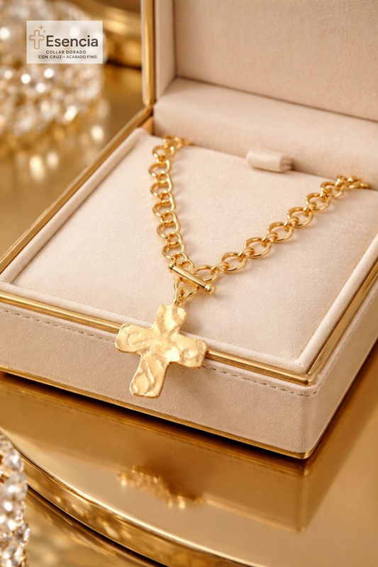 Esencia® Collar Dorado con Cruz — Acabado Fino